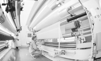 工藝開(kāi)發(fā)打破日韓壟斷，東鴻制膜濕法鋰電隔膜供不應(yīng)求